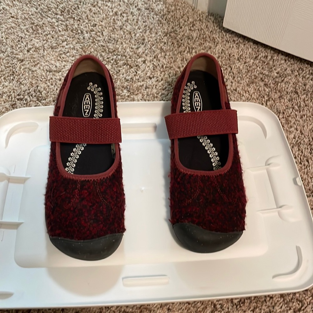Keen Mary Jane slip on womens wool felt shoes Sz 10